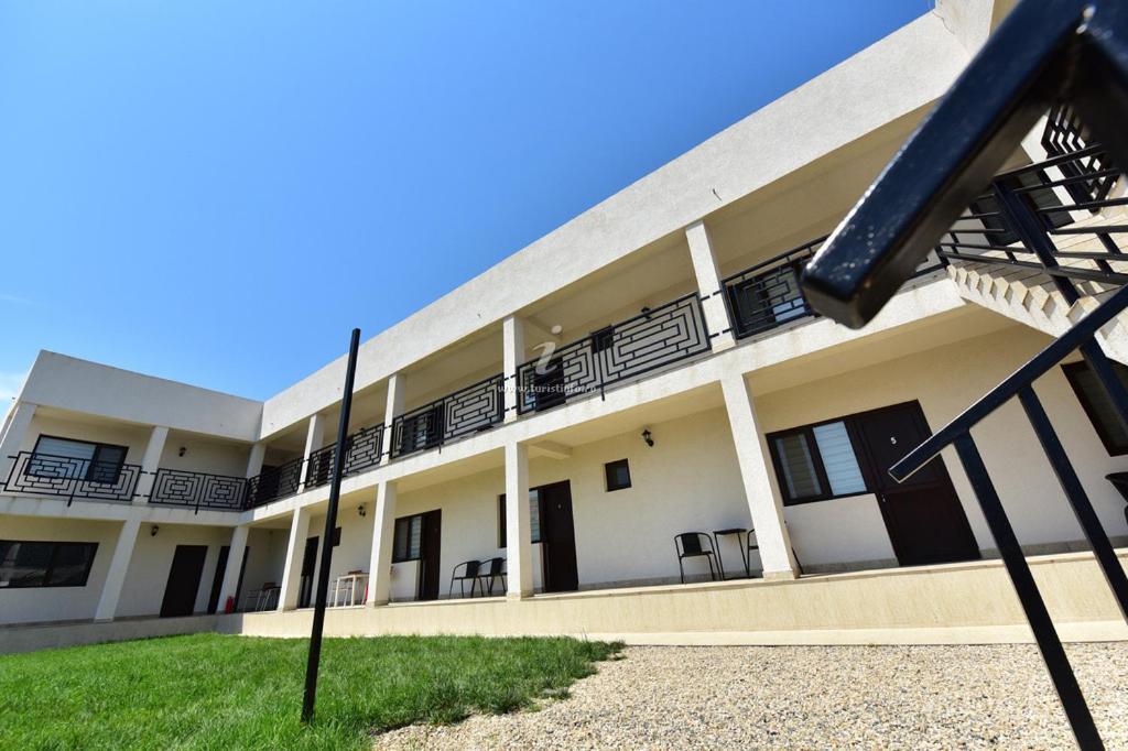 Отель Casa Ryn Вама-Веке Экстерьер фото
