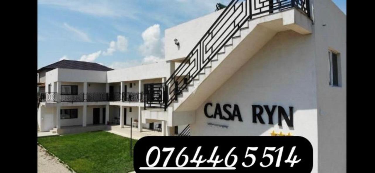 Отель Casa Ryn Вама-Веке Экстерьер фото